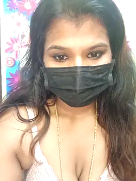 Snapshot of Premalatha_28 chatting on February 14, 5:59 am Premalatha 28 online show from February 14, 5:59 am