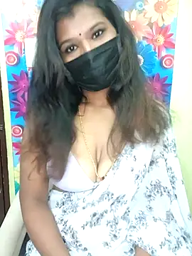 Snapshot of Premalatha_28 chatting on February 17, 4:31 am Premalatha 28 online show from February 17, 4:31 am