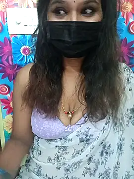 Snapshot of Premalatha_28 chatting on February 25, 12:59 pm Premalatha 28 online show from February 25, 12:59 pm