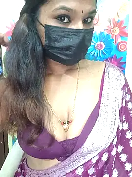 Snapshot of Premalatha_28 chatting on February 26, 4:44 am Premalatha 28 online show from February 26, 4:44 am