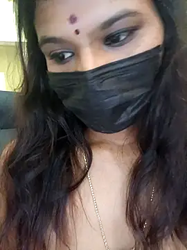 Snapshot of Premalatha_28 chatting on March 4, 6:41 am Premalatha 28 online show from March 4, 6:41 am
