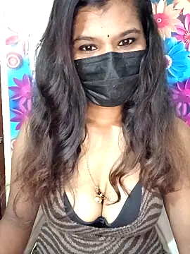 Snapshot of Premalatha_28 chatting on March 17, 4:17 am Premalatha 28 online show from March 17, 4:17 am