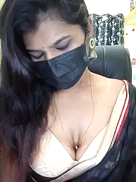 Snapshot of Premalatha_28 chatting on March 24, 5:40 pm Premalatha 28 online show from March 24, 5:40 pm