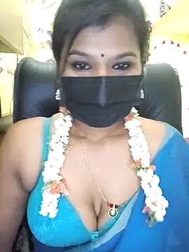 Snapshot of Premalatha_28 chatting on March 27, 6:07 pm Premalatha 28 online show from March 27, 6:07 pm