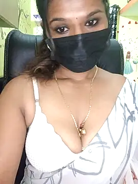 Snapshot of Premalatha_28 chatting on April 4, 9:56 pm Premalatha 28 online show from April 4, 9:56 pm