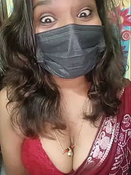 Snapshot of Premalatha_28 chatting on July 11, 6:10 pm Premalatha 28 online show from July 11, 6:10 pm