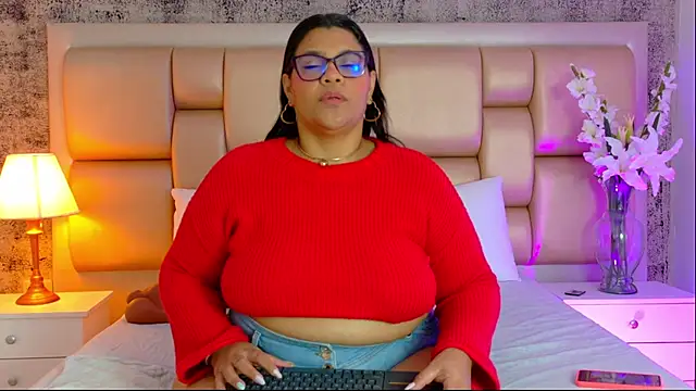 SelennaCooper online show from January 16, 11:47 am