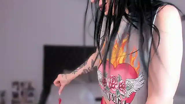 issabellaa04 online show from April 4, 7:22 pm