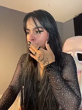 Sophie wyld online show from December 20, 12:51 am