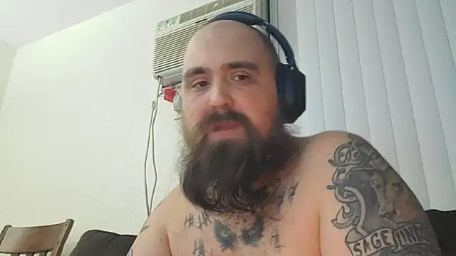 Snapshot of JakeThaSnake74 chatting on November 16, 3:45 am JakeThaSnake74 online show from November 16, 3:45 am