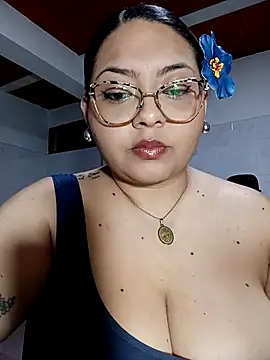 Anna Lucia88 online show from June 13, 6:11 am