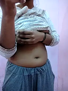 Snapshot of Anjudevi69 chatting on December 16, 8:08 am Anjudevi69 online show from December 16, 8:08 am