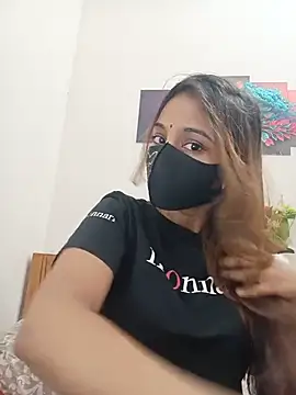 Snapshot of Sexy-Jara1 chatting on June 2, 4:31 pm Sexy-Jara1 online show from June 2, 4:31 pm