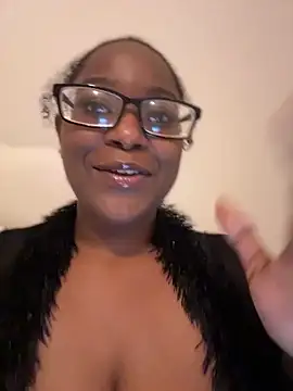 kaywest online show from May 3, 1:22 am