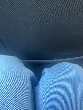 Snapshot of fernandesisa chatting on November 18, 11:03 am fernandesisa online show from November 18, 11:03 am