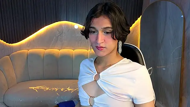 zoe tp online show from December 18, 7:53 pm