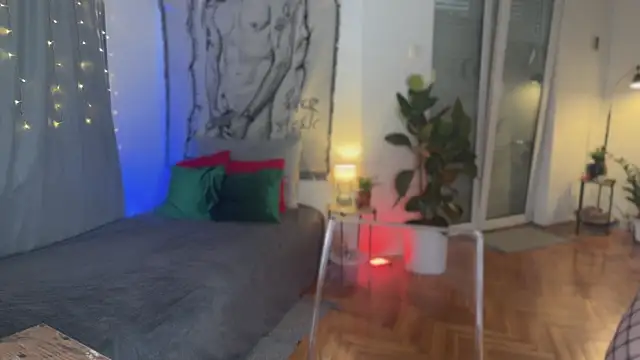 Snapshot of inked_witch chatting on December 19, 1:18 pm inked witch online show from December 19, 1:18 pm