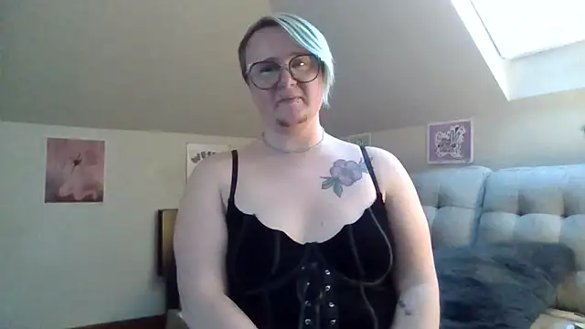 queerlyjaz online show from November 29, 11:08 pm