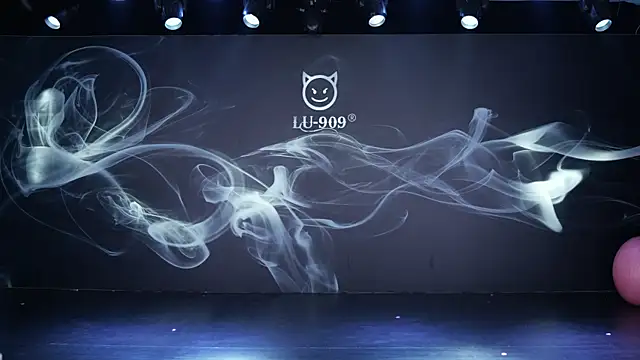 LU-909 online show from January 15, 1:21 am