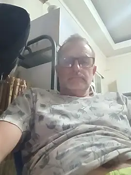 nard53 online show from July 13, 1:08 am