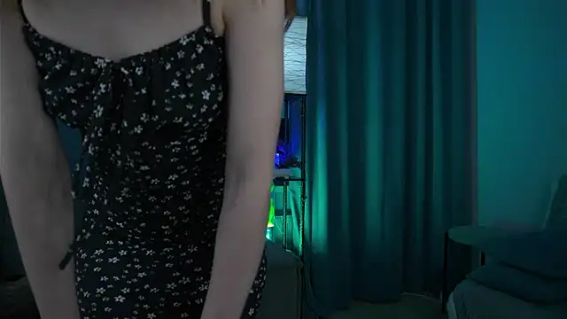 foxy cute4you online show from November 18, 6:01 pm