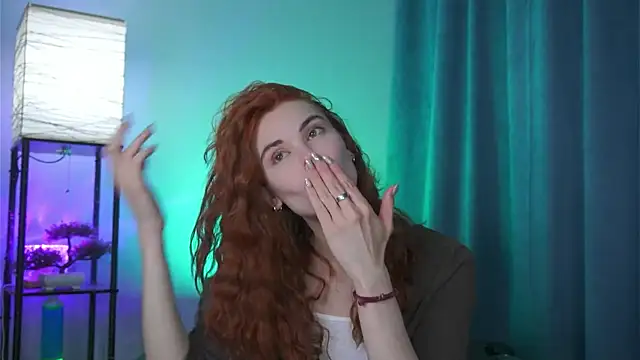 foxy cute4you online show from April 7, 7:25 pm