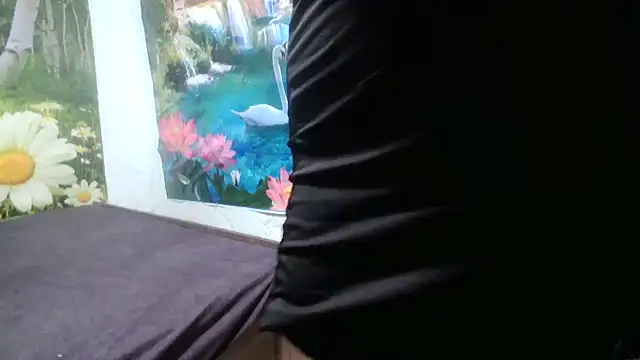 Snapshot of AnnaXGoldX chatting on July 17, 12:56 pm AnnaXGoldX online show from July 17, 12:56 pm