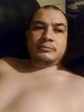 julioagc12 online show from November 18, 6:40 am