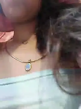 Moon Beautifull online show from November 21, 1:37 am