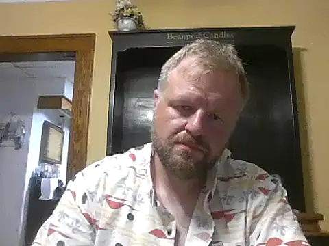 Snapshot of TheOneDonShaun chatting on June 6, 12:49 am TheOneDonShaun online show from June 6, 12:49 am