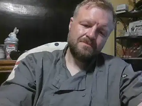 Snapshot of TheOneDonShaun chatting on June 8, 12:47 am TheOneDonShaun online show from June 8, 12:47 am