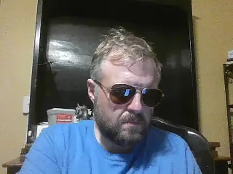 Snapshot of TheOneDonShaun chatting on June 22, 1:40 am TheOneDonShaun online show from June 22, 1:40 am