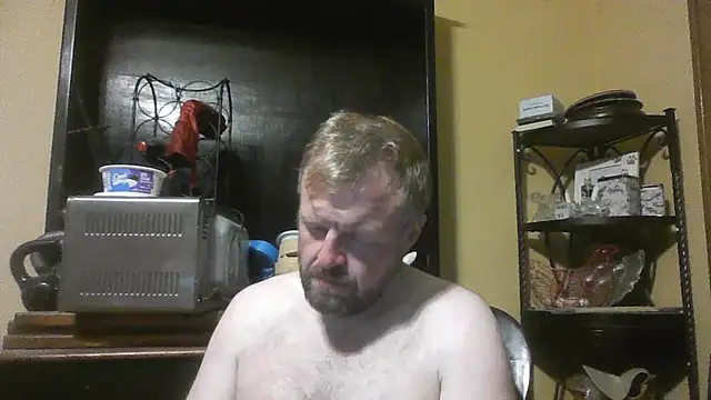 Snapshot of TheOneDonShaun chatting on July 5, 4:30 am TheOneDonShaun online show from July 5, 4:30 am