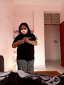 Snapshot of CUTE-LOVE-SWEETS chatting on February 1, 4:11 am CUTE-LOVE-SWEETS online show from February 1, 4:11 am