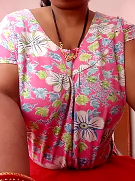 Snapshot of CUTE-LOVE-SWEETS chatting on February 6, 4:06 am CUTE-LOVE-SWEETS online show from February 6, 4:06 am