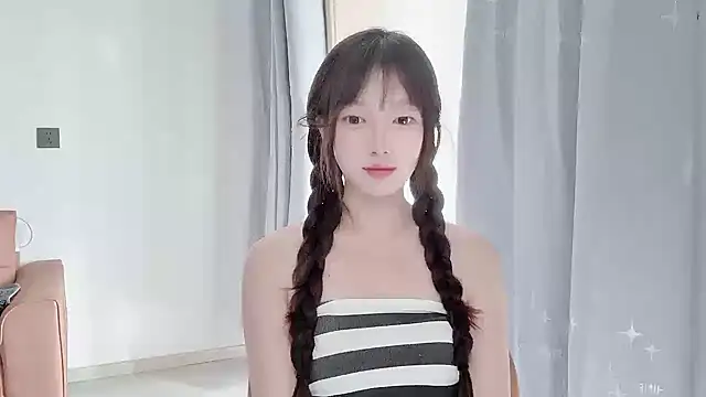 yuyayayu online show from November 24, 7:30 am