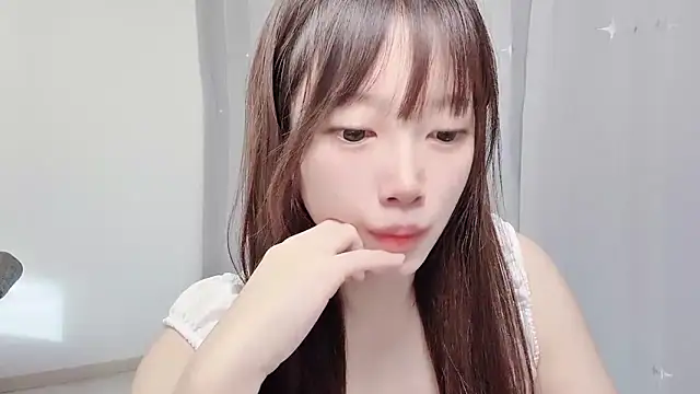 yuyayayu online show from December 1, 1:32 am