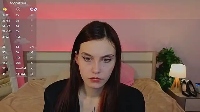 MissSusan online show from December 5, 10:02 am