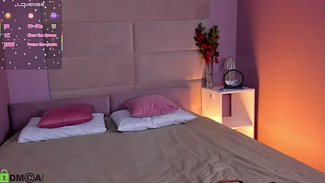 Snapshot of KiraRuiz chatting on March 1, 12:56 am KiraRuiz online show from March 1, 12:56 am