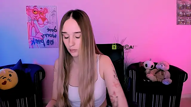 Snapshot of _kellykitten_ chatting on February 4, 12:33 pm kellykitten online show from February 4, 12:33 pm