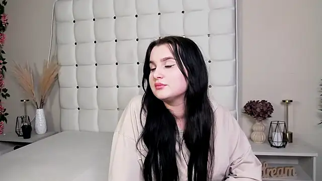 EvaVise online show from November 17, 1:06 pm