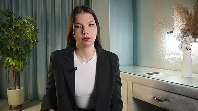 Snapshot of WendyArand chatting on November 18, 11:14 am WendyArand online show from November 18, 11:14 am