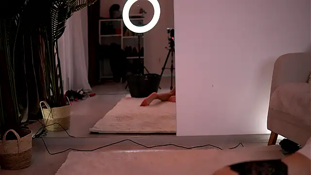 LuvCaprice online show from March 18, 11:08 pm