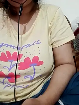 Snapshot of rupamim chatting on December 15, 11:25 am rupamim online show from December 15, 11:25 am