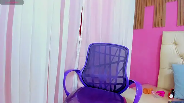 Xelena Kiss online show from January 10, 4:14 am