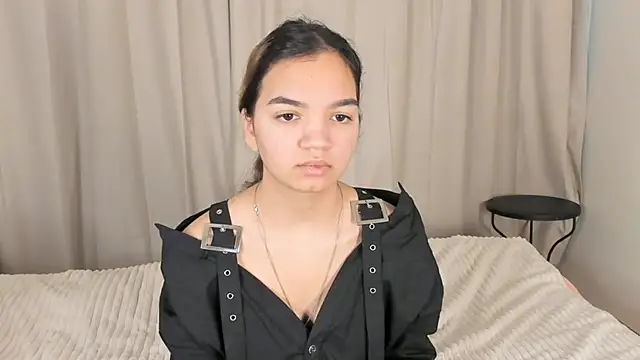 CoreenLuebbers online show from November 21, 8:02 am