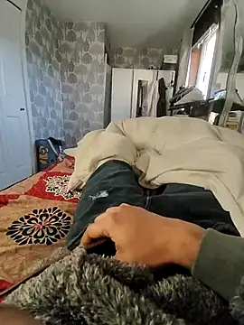 Snapshot of Tommymatutrefuck chatting on November 17, 2:56 pm Tommymatutrefuck online show from November 17, 2:56 pm