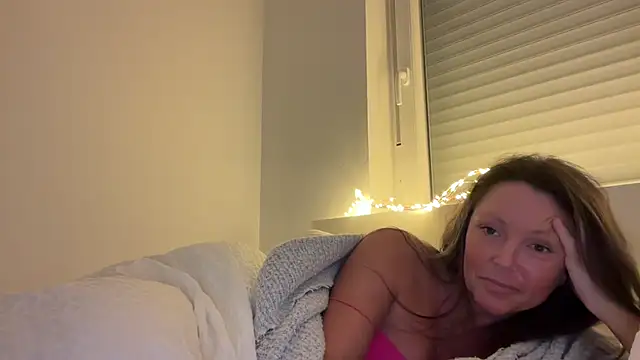 AnnaSophiaX online show from December 15, 7:18 pm