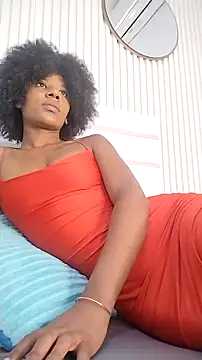 Snapshot of Afro_Luna chatting on March 27, 10:04 am Afro Luna online show from March 27, 10:04 am