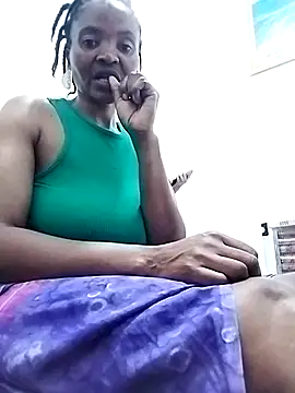 Snapshot of Brownsexynips14 chatting on November 17, 6:57 pm Brownsexynips14 online show from November 17, 6:57 pm